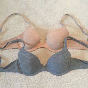 2 for 1 Gapbody bras!!!